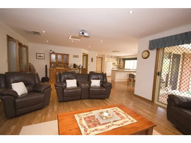 23 Corella Avenue, Chandlers Hill SA 5159