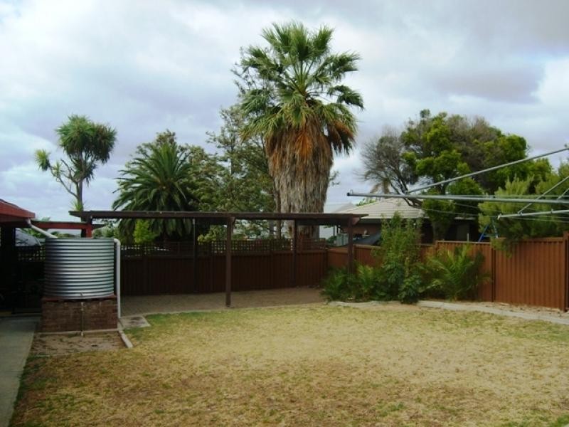 24 Gretel Crescent, Hallett Cove SA 5158