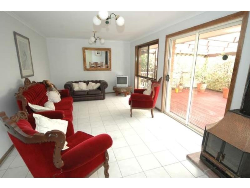 9 Jerilderie Drive, Happy Valley SA 5159