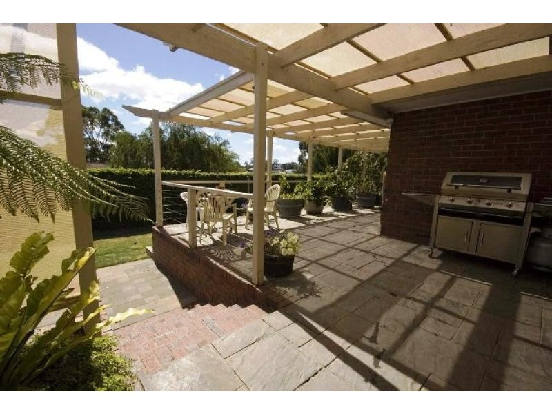 57 Pine Drive, Aberfoyle Park SA 5159