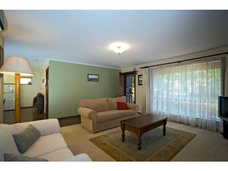 13 Veronica Street, Aberfoyle Park SA 5159