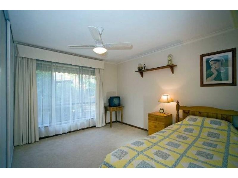 13 Veronica Street, Aberfoyle Park SA 5159