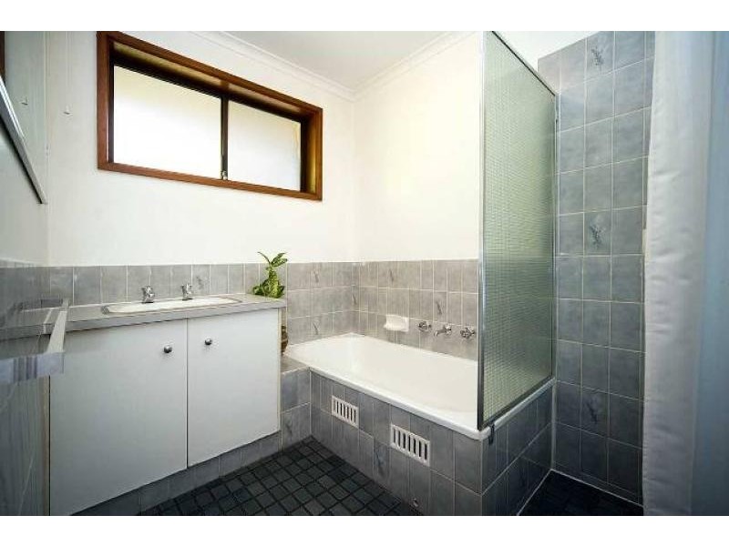 13 Veronica Street, Aberfoyle Park SA 5159