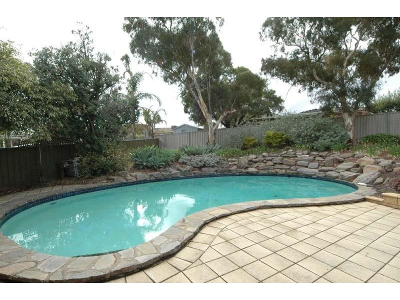 11 Nickel Drive, Aberfoyle Park SA 5159