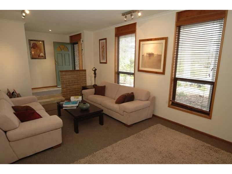 11 Nickel Drive, Aberfoyle Park SA 5159