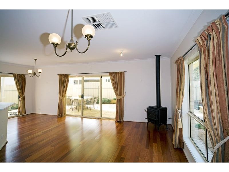 2 Estate Drive, Flagstaff Hill SA 5159