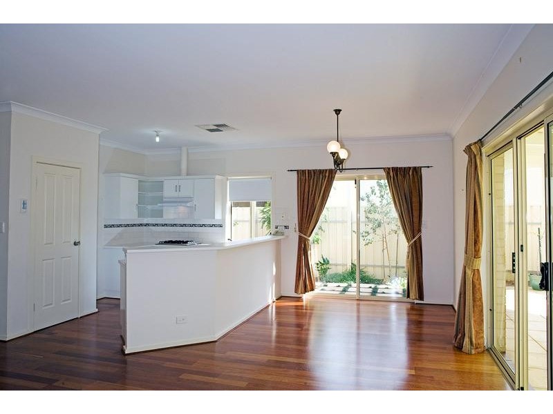 2 Estate Drive, Flagstaff Hill SA 5159