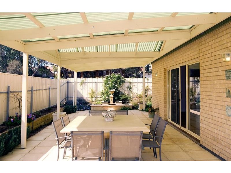 2 Estate Drive, Flagstaff Hill SA 5159