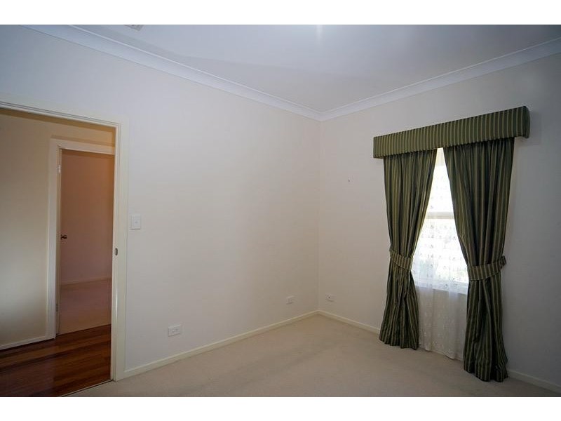 2 Estate Drive, Flagstaff Hill SA 5159