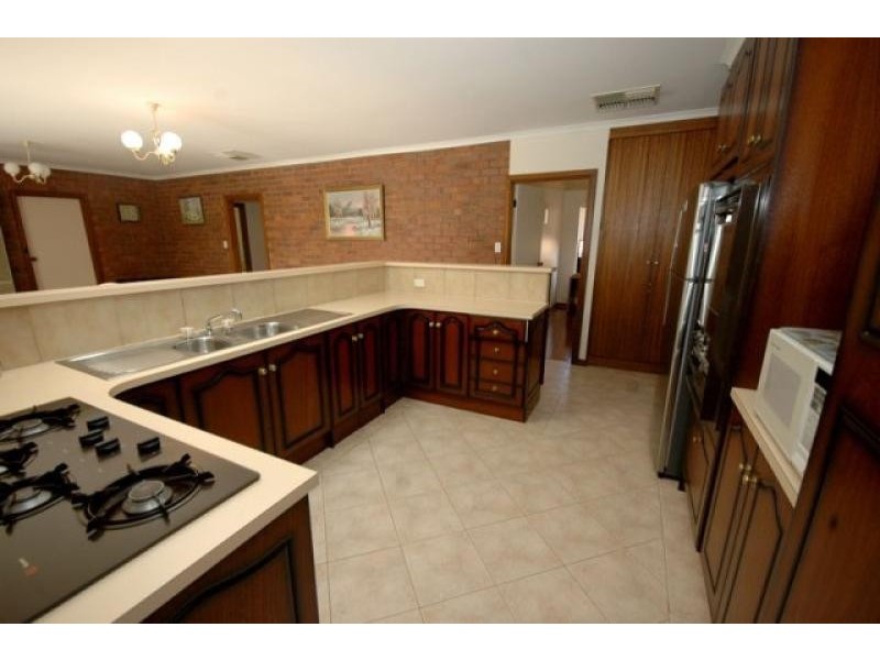 5 Shah Court, Flagstaff Hill SA 5159