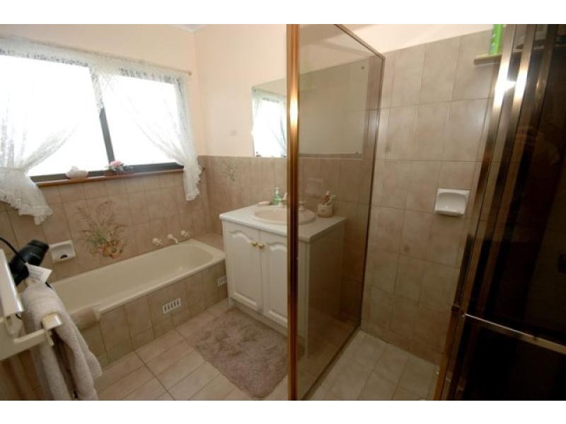 5 Shah Court, Flagstaff Hill SA 5159