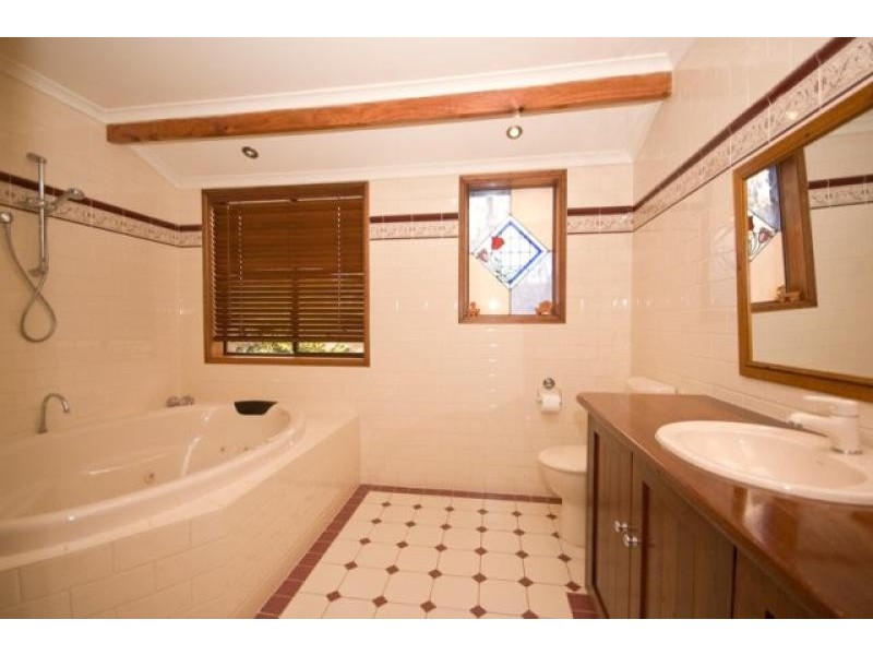 36 Sun Crescent, Happy Valley SA 5159