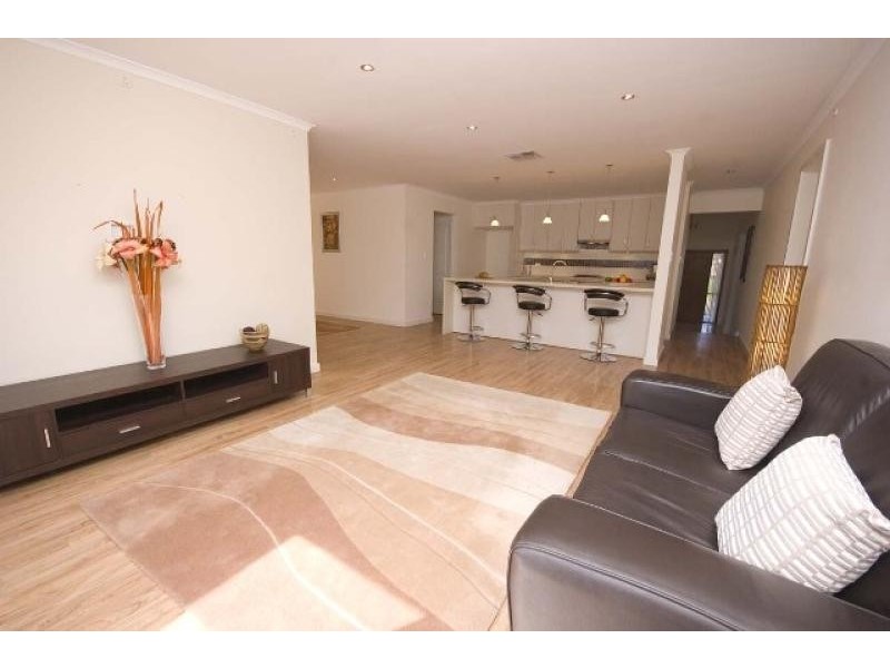 13 Lacebark Court, Flagstaff Hill SA 5159