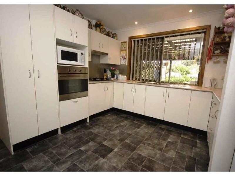 1 Lawson Road, Happy Valley SA 5159