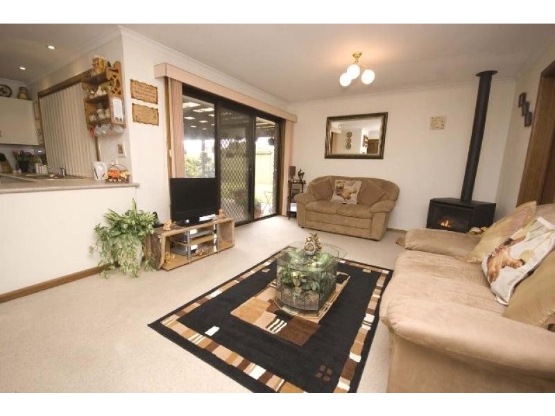 1 Lawson Road, Happy Valley SA 5159