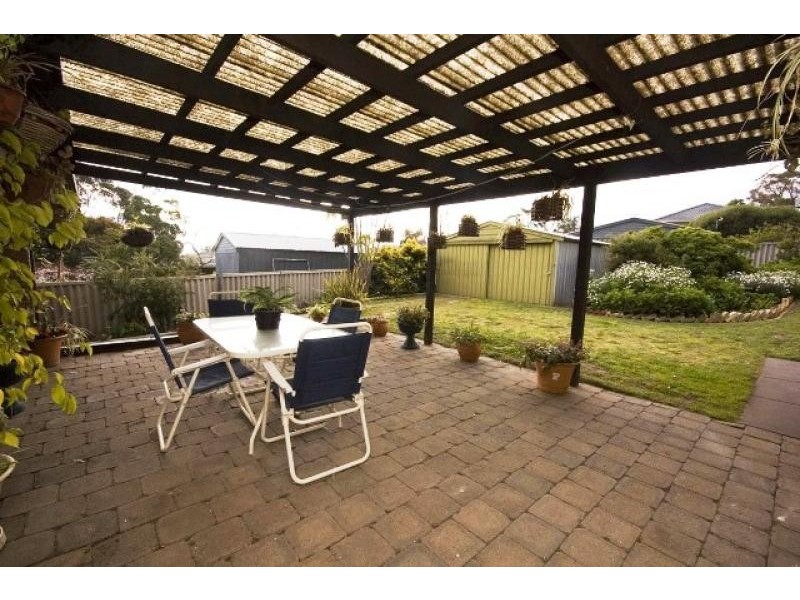 1 Lawson Road, Happy Valley SA 5159