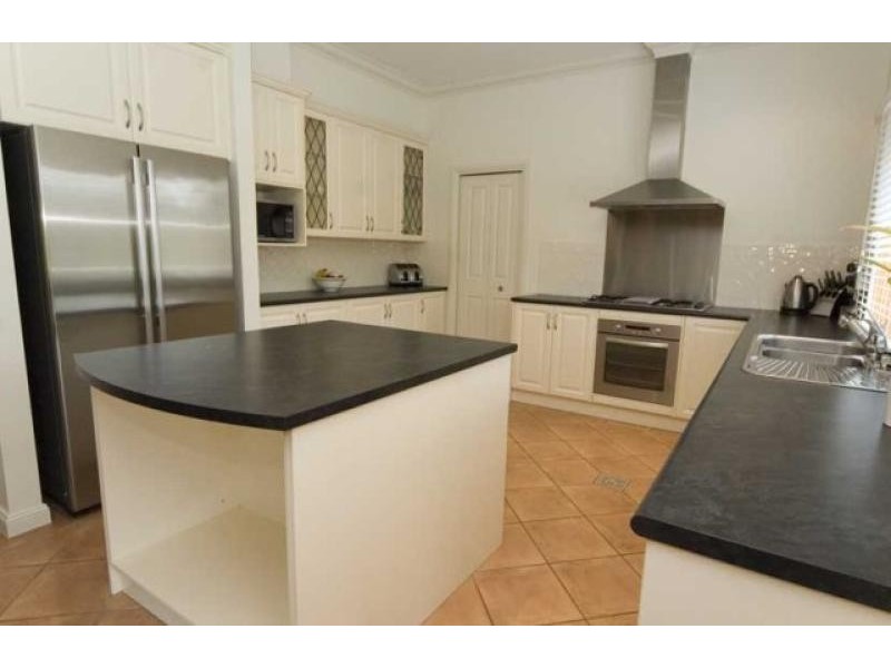 18 Scenic Court, Chandlers Hill SA 5159
