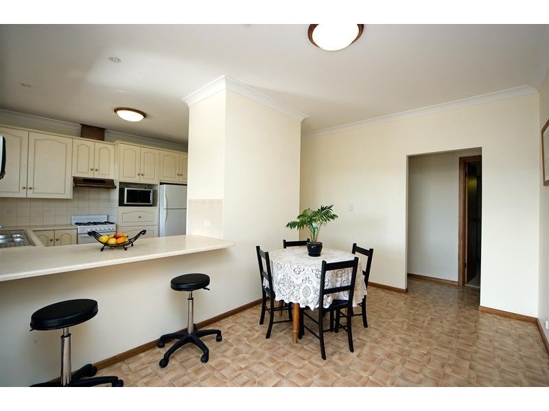 8 Coachwood Drive, Aberfoyle Park SA 5159