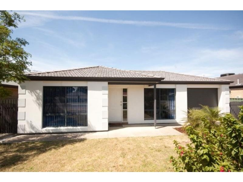 10 Taylors Road West, Aberfoyle Park SA 5159