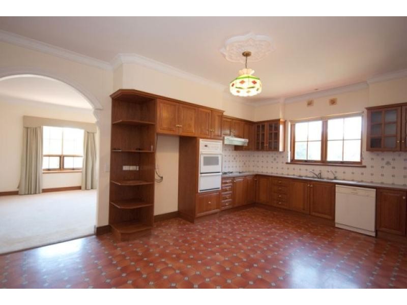 38 Dunalbyn Drive, Aberfoyle Park SA 5159