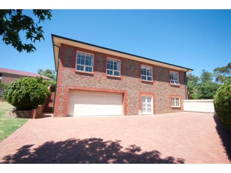 38 Dunalbyn Drive, Aberfoyle Park SA 5159