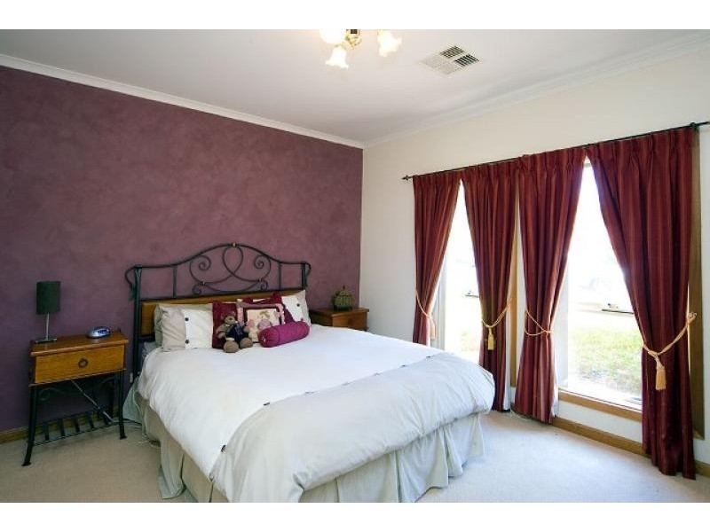 11 Corella Avenue, Chandlers Hill SA 5159