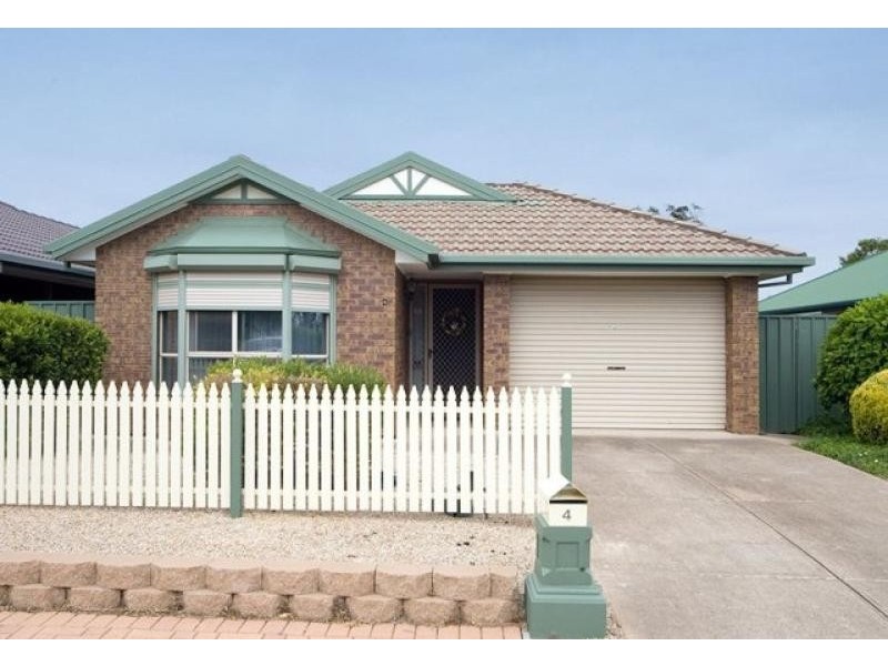 4 Seafarer Court, Seaford Rise SA 5169