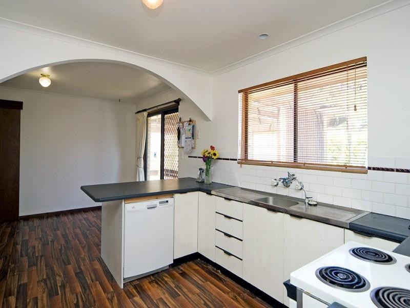 18 Narina Way, Aberfoyle Park SA 5159