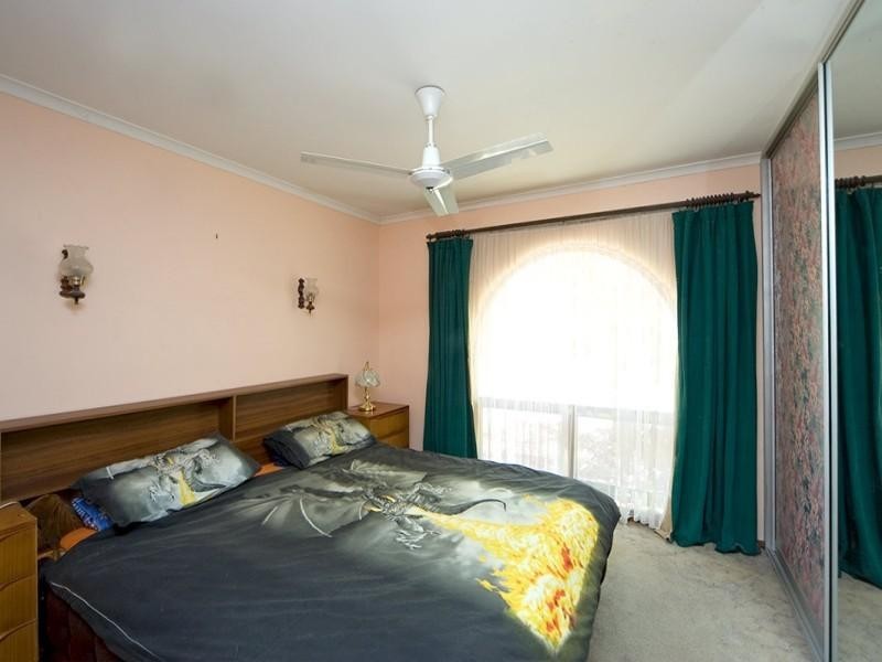 18 Narina Way, Aberfoyle Park SA 5159