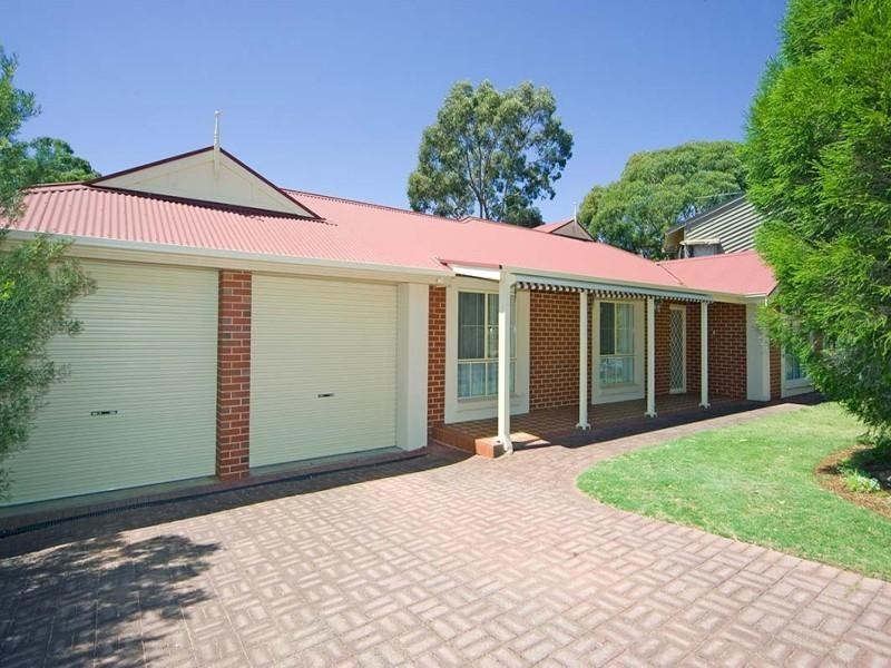 9 Goss Road, Aberfoyle Park SA 5159