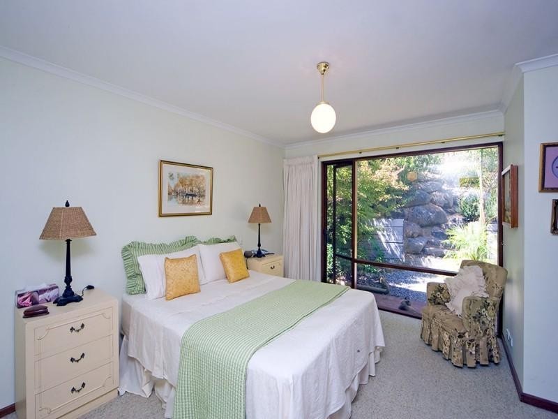 9 Crowsnest Court, Coromandel Valley SA 5051