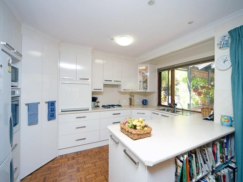 9 Crowsnest Court, Coromandel Valley SA 5051