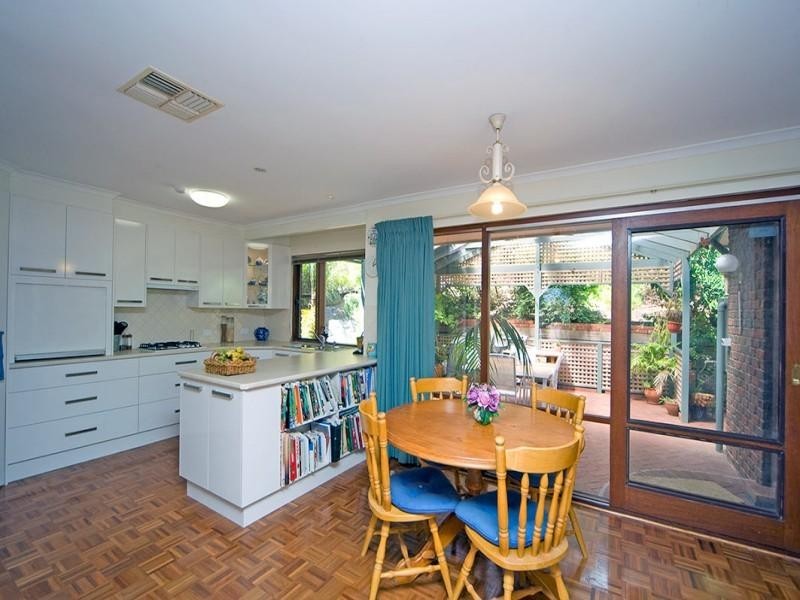 9 Crowsnest Court, Coromandel Valley SA 5051