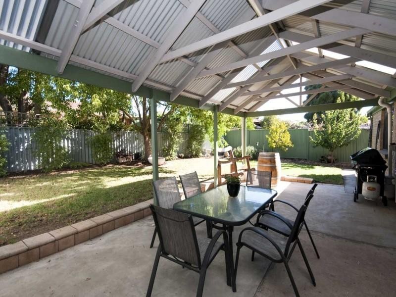 34 Sunnymeade Drive, Aberfoyle Park SA 5159