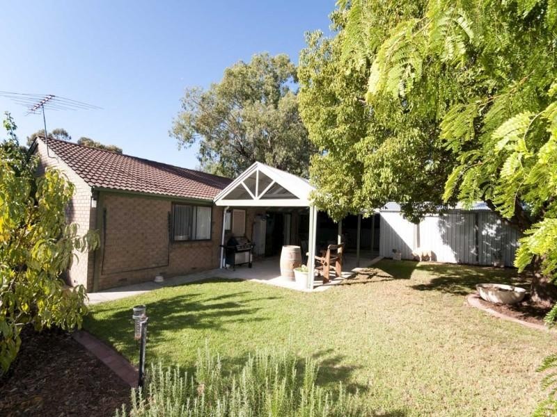 34 Sunnymeade Drive, Aberfoyle Park SA 5159