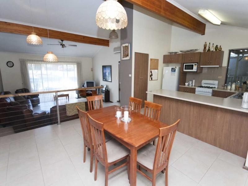 34 Sunnymeade Drive, Aberfoyle Park SA 5159