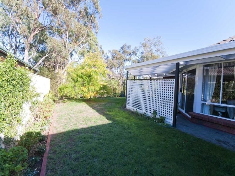 7 Nicholas Walk, Aberfoyle Park SA 5159