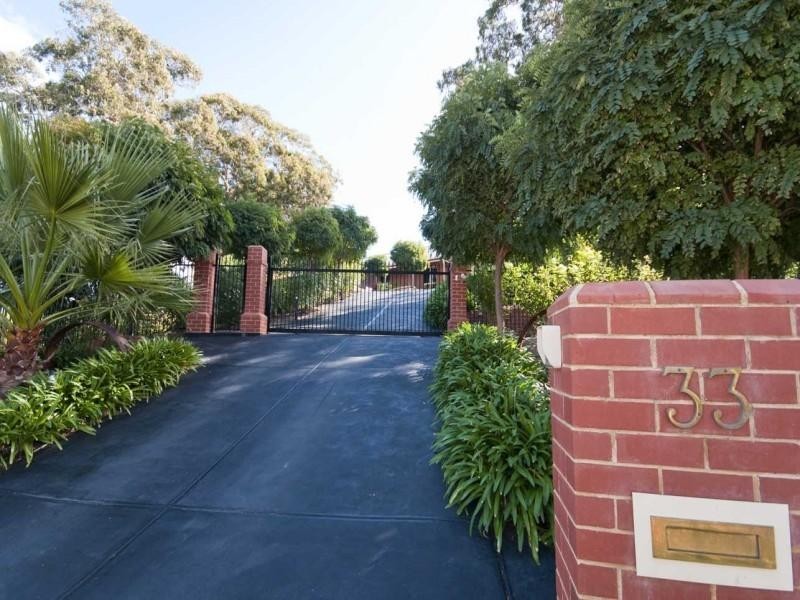 33 Craigburn Farm Cct, Craigburn Farm SA 5051