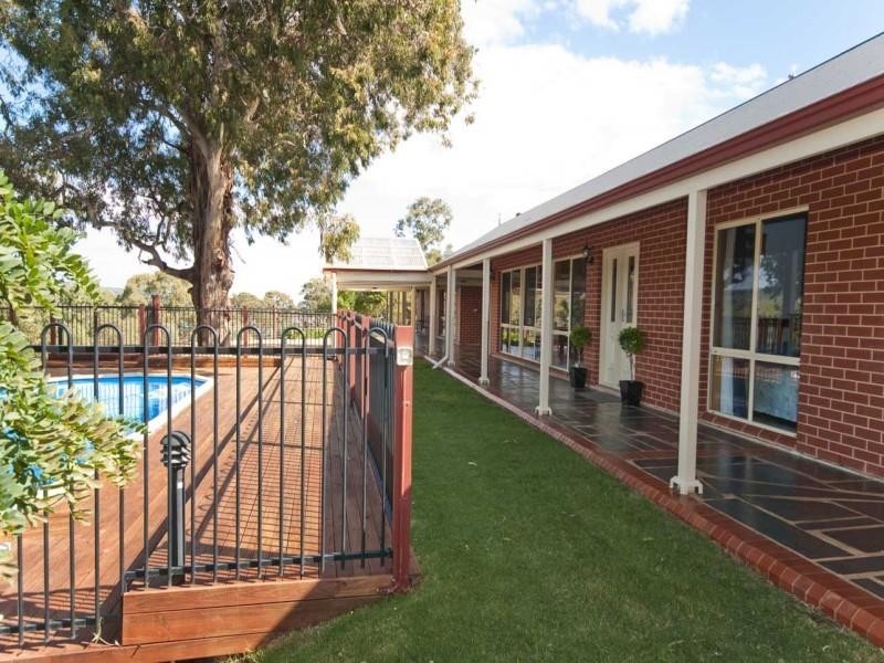 33 Craigburn Farm Cct, Craigburn Farm SA 5051