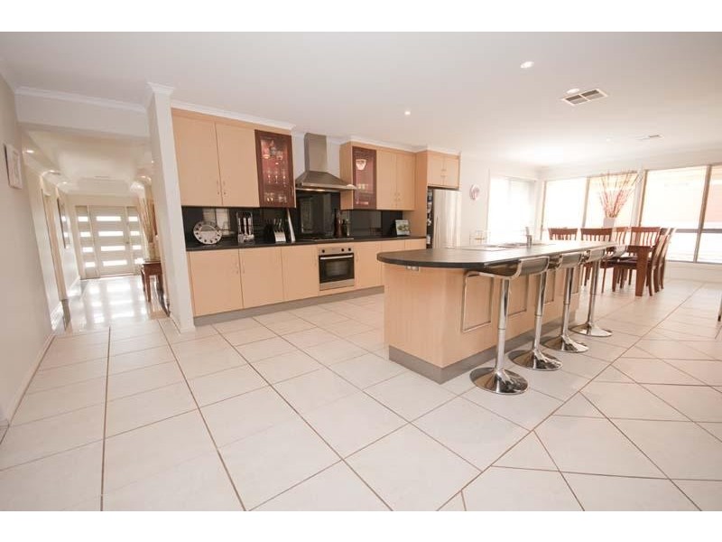 13 Coast View Court, Chandlers Hill SA 5159