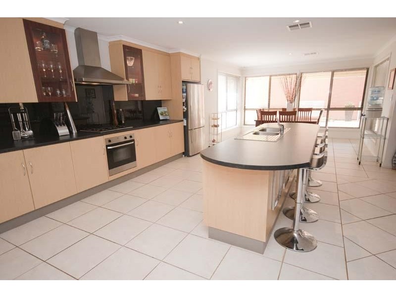 13 Coast View Court, Chandlers Hill SA 5159