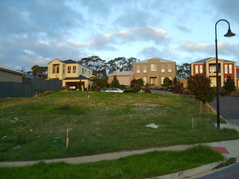 18 Evergreen Parade, Flagstaff Hill SA 5159