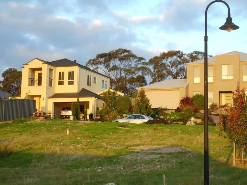 18 Evergreen Parade, Flagstaff Hill SA 5159