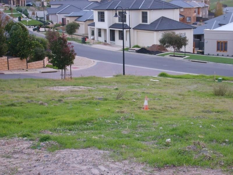 18 Evergreen Parade, Flagstaff Hill SA 5159