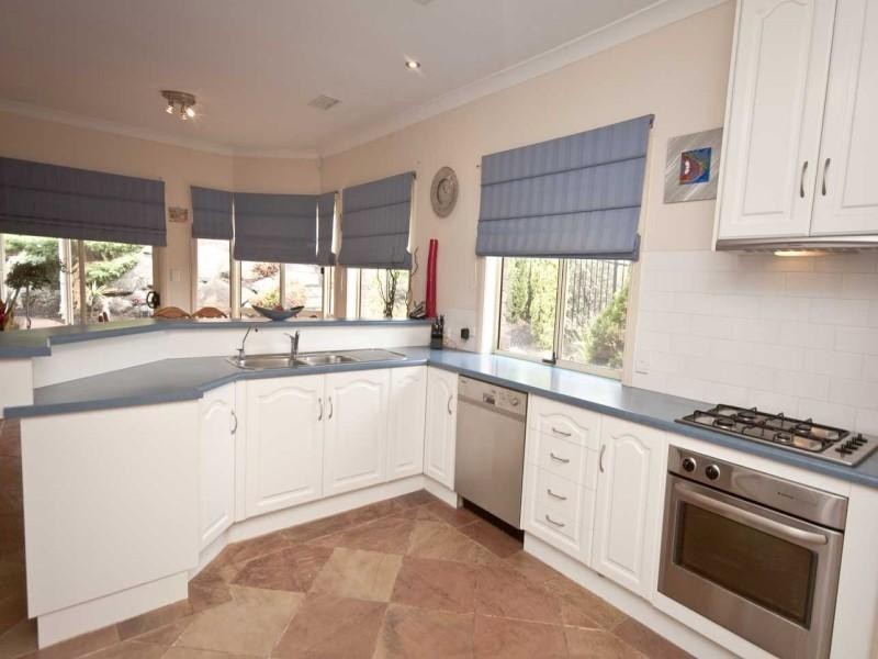 18 Sandalwood Crescent, Flagstaff Hill SA 5159