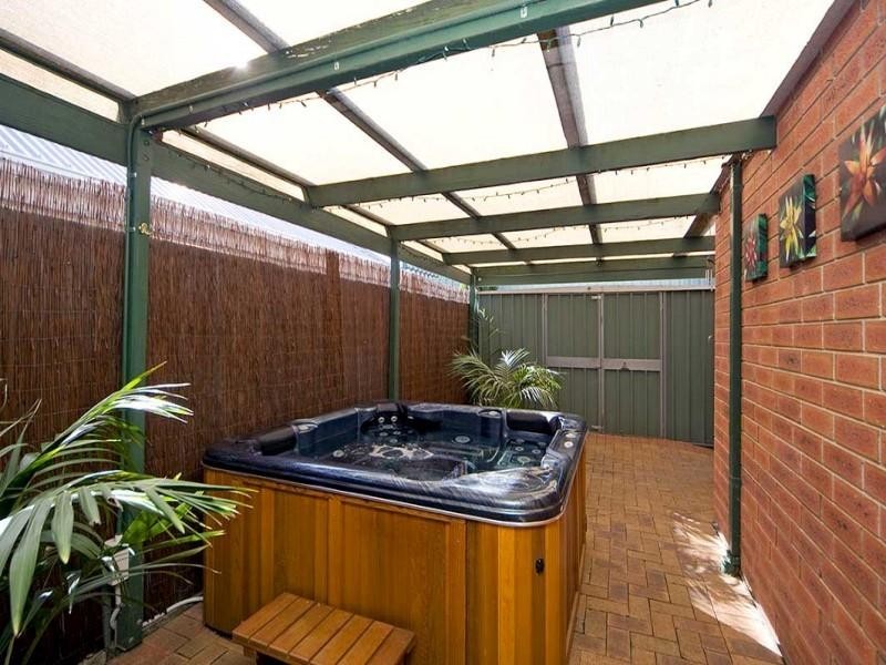 5 Tandana Court, Happy Valley SA 5159