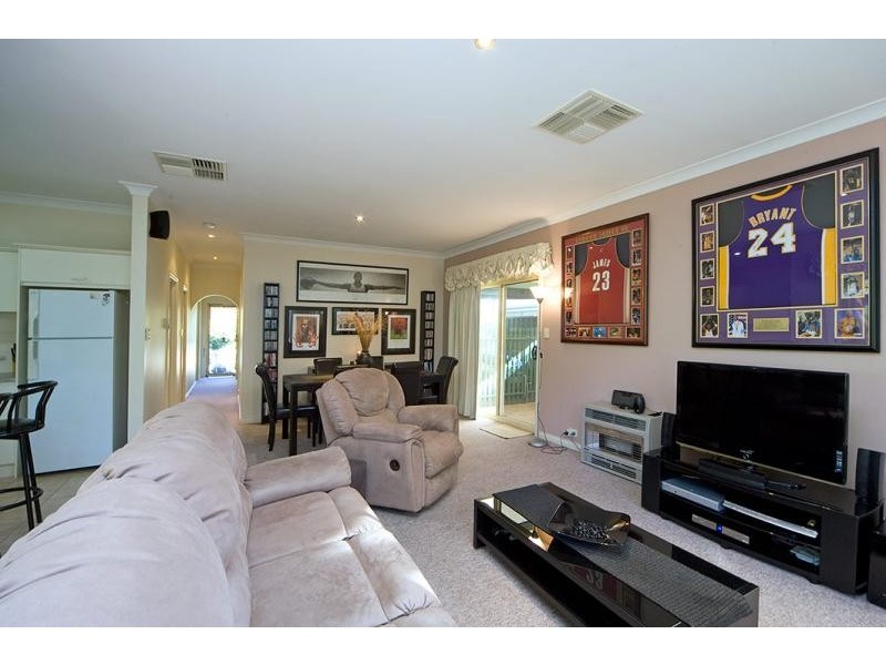 5 Tandana Court, Happy Valley SA 5159