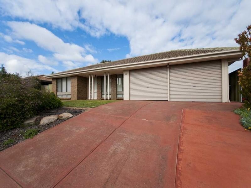 13 Newport Crescent, Aberfoyle Park SA 5159