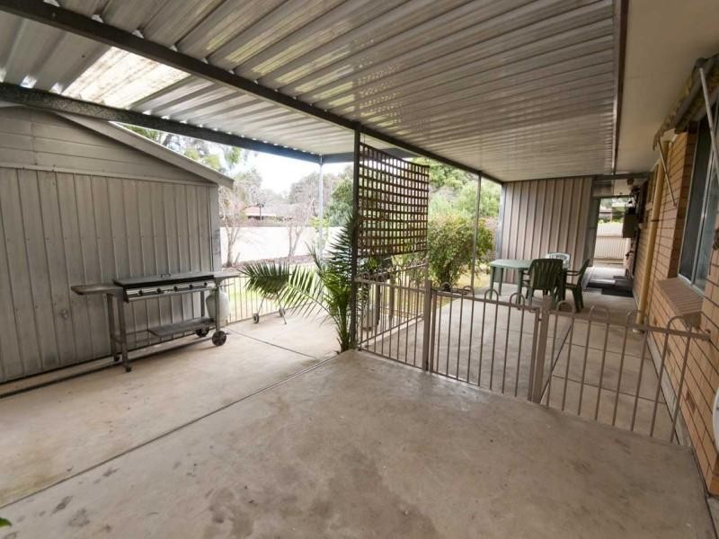 11 Reid Avenue, Aberfoyle Park SA 5159