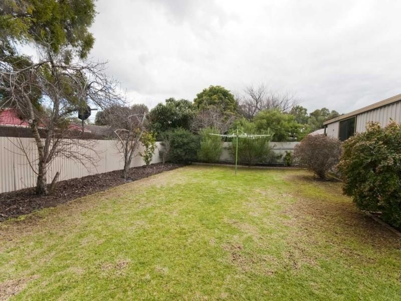 11 Reid Avenue, Aberfoyle Park SA 5159